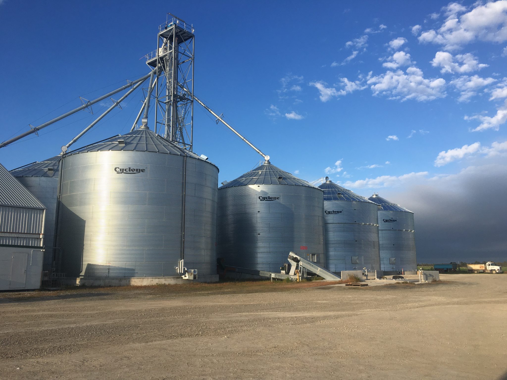The Silo Construction Company on farm grain storage